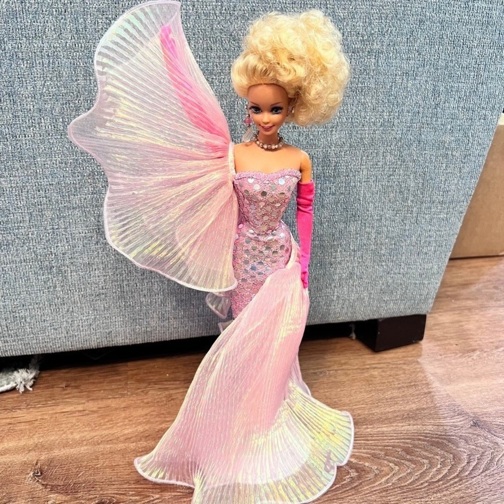 Mattel Classique Collection Evening Extravaganza Barbie Doll Pink Vintage 1993